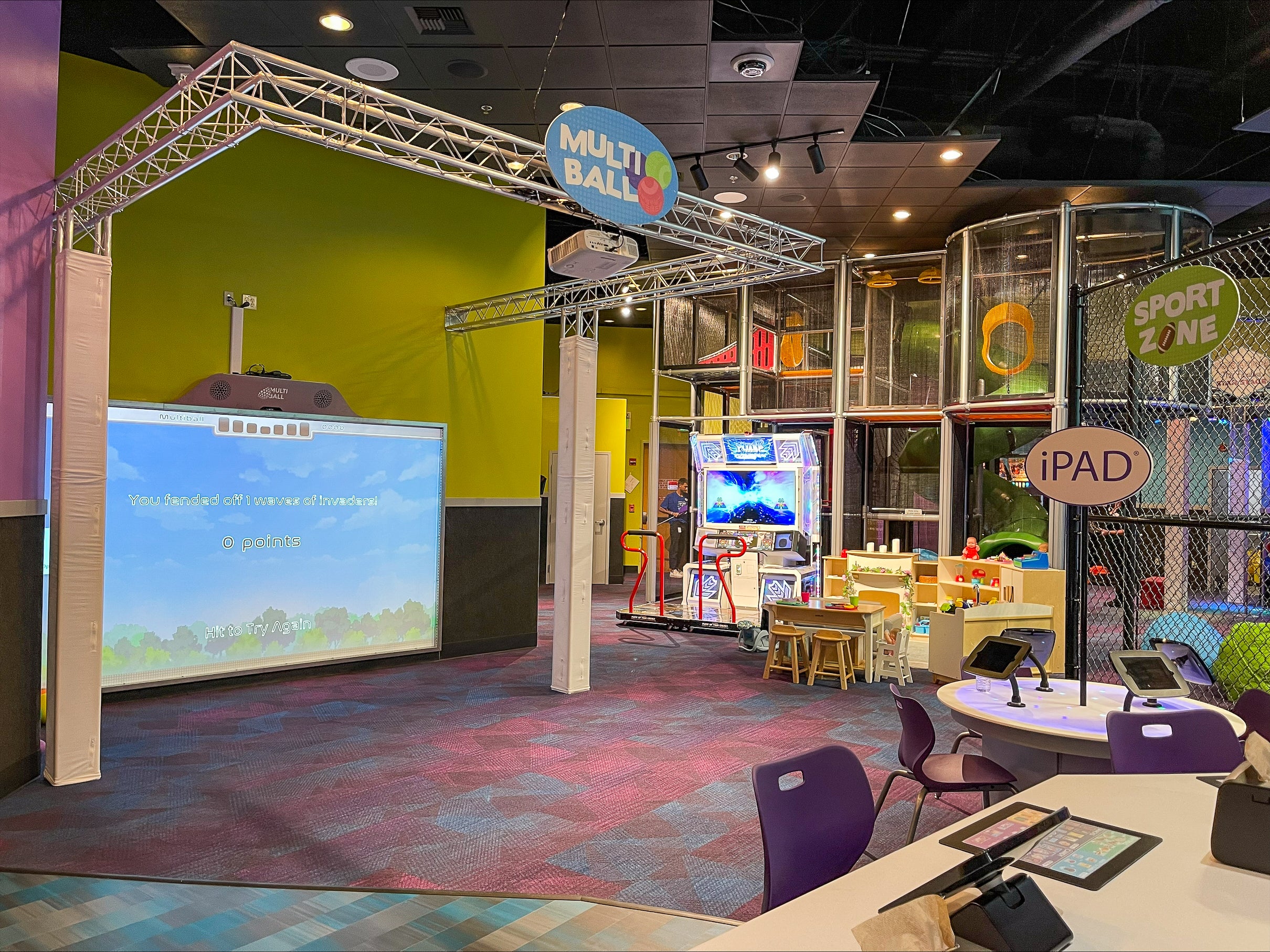 The interactive wall MultiBall installed in the family entertainment playground Kids Quest
