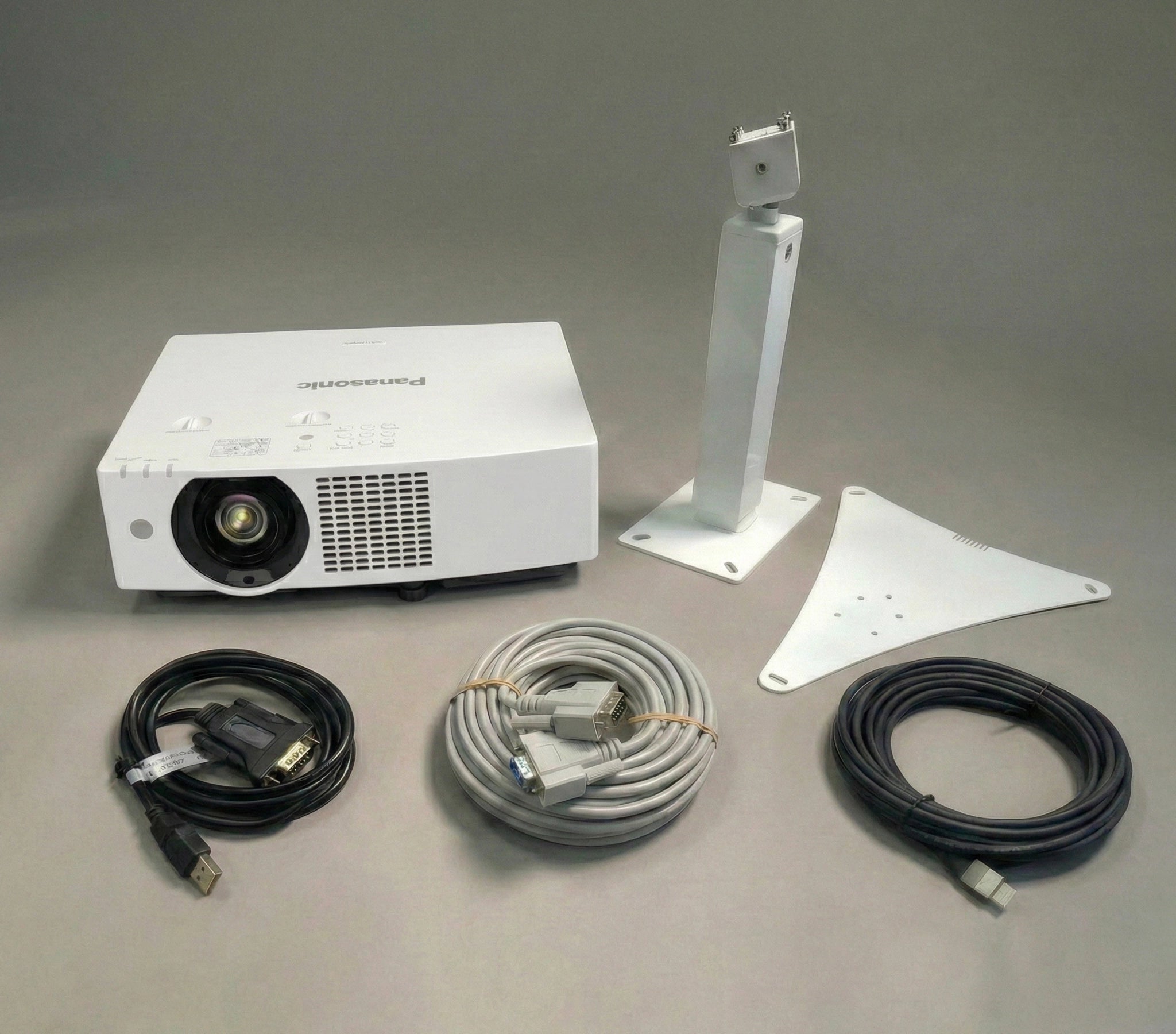 Projector Package L for MultiBall with Panasonic projector, projector mount, HDMI cable and projector control cable for easy remote control with one click